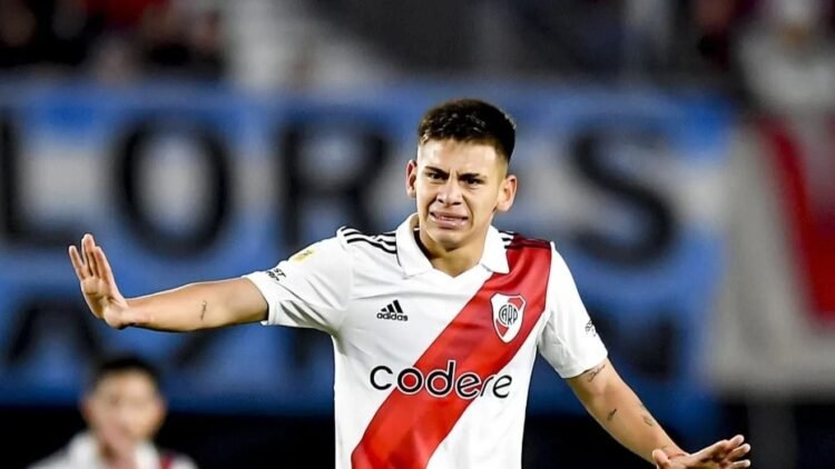 El futuro incierto de Claudio Echeverri, la promesa de River Plate que genera preocupación en medio de la celebración