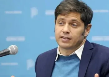 Kicillof lanza una chicana a Sturzenegger y revela un asombroso “factor novedoso” en el plan de ajuste de Milei