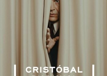 El icónico diseñador que cautivó al mundo llega al streaming con una serie que promete ser un éxito