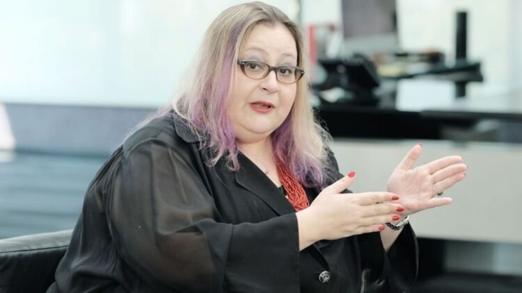 Experta legal vinculada a Cristina Kirchner propone estrategia efectiva para detener el DNU de Milei