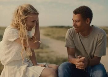 Descubre la irresistible combinación de intriga y seducción en la serie de Netflix que arrasa con 10 impactantes episodios