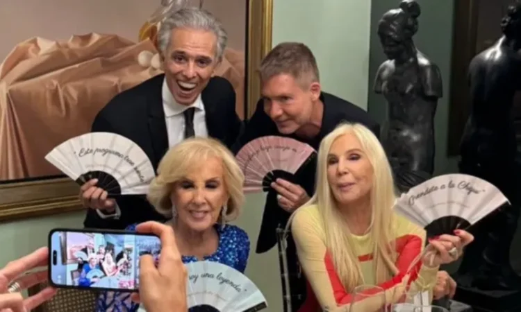 Adrián Suar vuelve incómodo el cumpleaños de Mirtha Legrand con la sorpresiva aparición de Susana Giménez