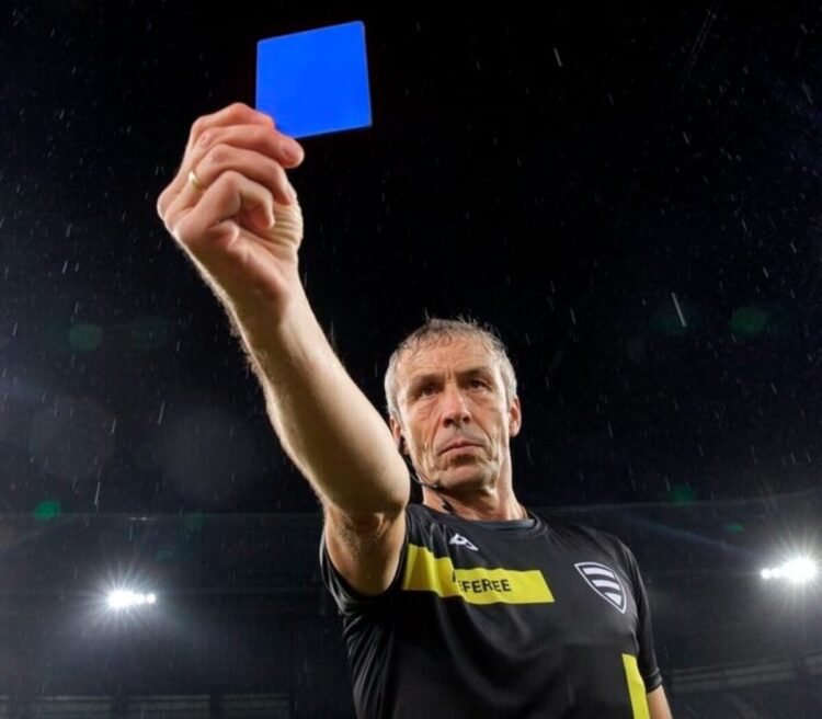 Se descarta la tarjeta azul y se aprueban cambios en las reglas del fútbol.