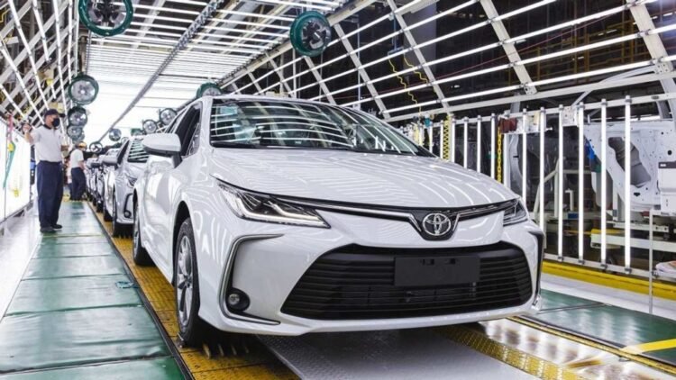 Toyota destinará US$2200 millones en Brasil para producir una innovadora camioneta compacta y un vehículo híbrido.