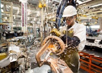 La industria registra el nivel más bajo de uso de capacidad instalada en casi dos décadas
