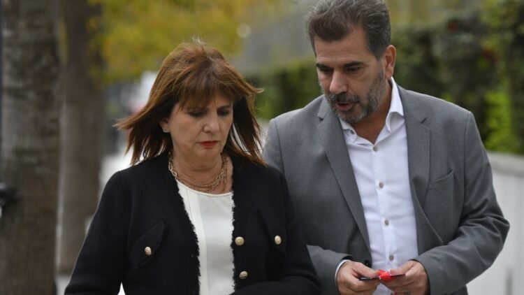 Cristian Ritondo responde a Patricia Bullrich sobre acusaciones de golpe de Estado en Pro.
