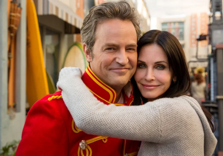 Courteney Cox habla sobre sus encuentros paranormales frecuentes con Matthew Perry