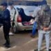 Hombre detenido por la Policía tras viajar 200 kilómetros con su hija encerrada en el baúl, finalmente rompe el silencio.