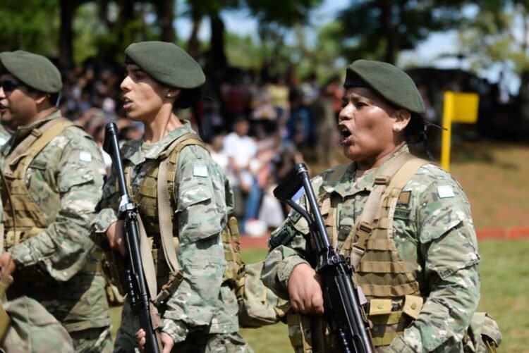 Descubrí cómo quedaron los sueldos de las Fuerzas Armadas argentinas en junio