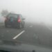 5 consejos para manejar de manera segura en condiciones de niebla y prevenir accidentes.