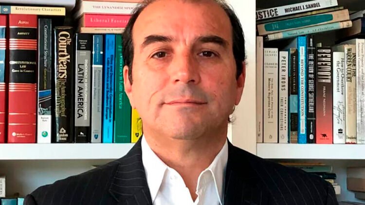 García-Mansilla defiende su nominación para la Corte ante los impugnantes que cuestionan sus preferencias personales.