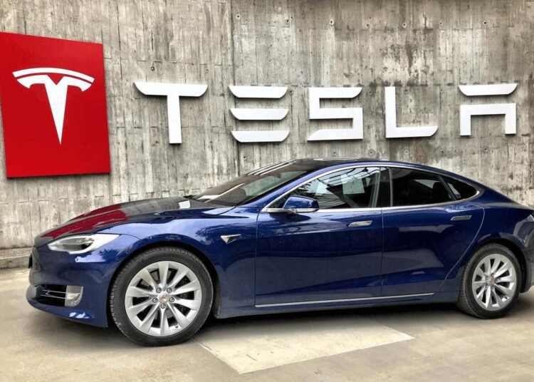 Las ventas de Tesla caen pero mantiene el liderazgo con respecto a otros vehículos eléctricos