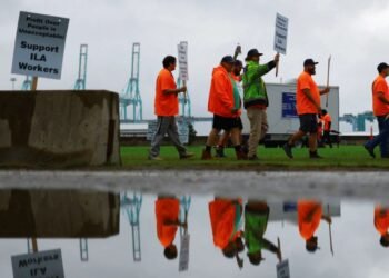Lo que debes saber sobre el tercer día de la huelga masiva en los puertos de EE.UU