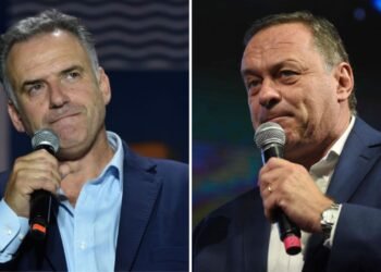 Horas decisivas entre Yamandú Orsi y Álvaro Delgado en búsqueda de la presidencia en Uruguay